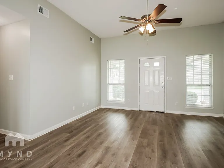 7357 Lee Ann Dr — Photo 8