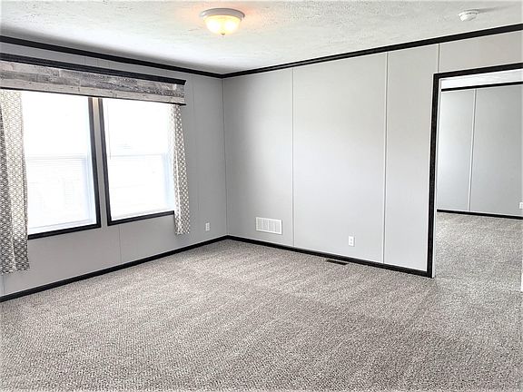 3rd image of 5189 Coventry Dr