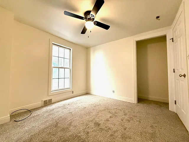 221 Lexington Ave #1 — Photo 10