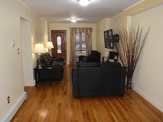 Rented by MAC Realty NY