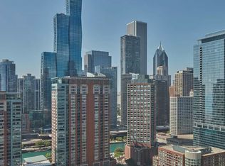 514 N Peshtigo Ct #906, Chicago, IL 60611