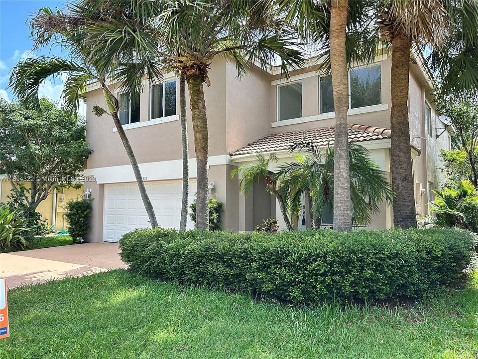 1st image of 6337 Willoughby Cir