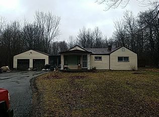 4780 Oak St, Lowellville, OH 44436