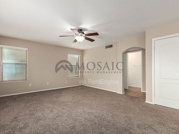 5th image of 61 W Hereford Dr