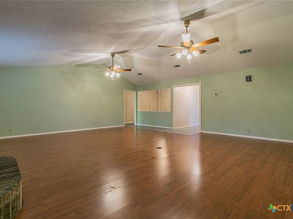 2nd image of 3502 Elm Dr