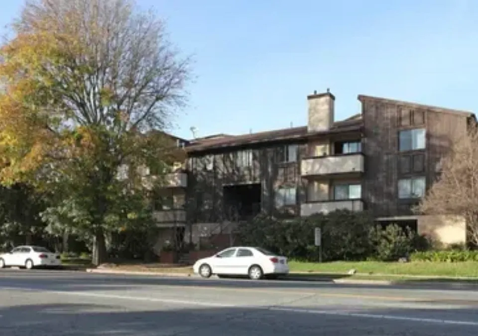 17149 Chatsworth St #205