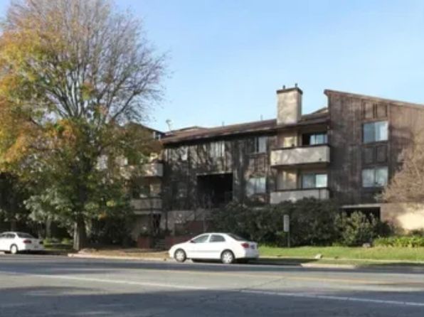 17149 Chatsworth St #205