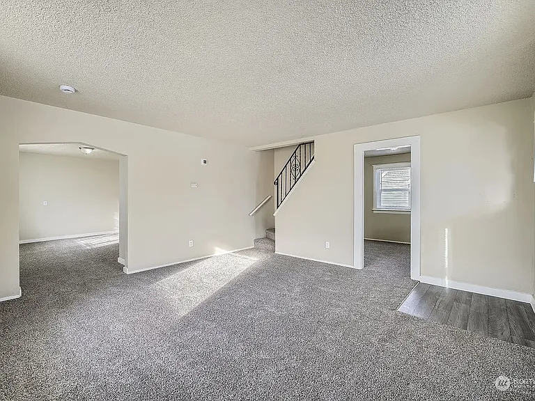 6838 S Park Ave — Photo 19