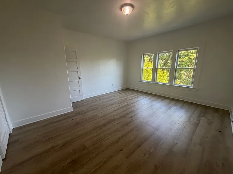 1314 SW Hall St — Photo 20