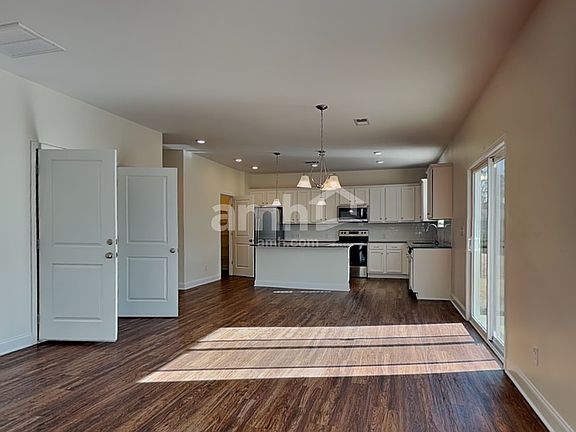 5th image of 123 Hazel Park Dr