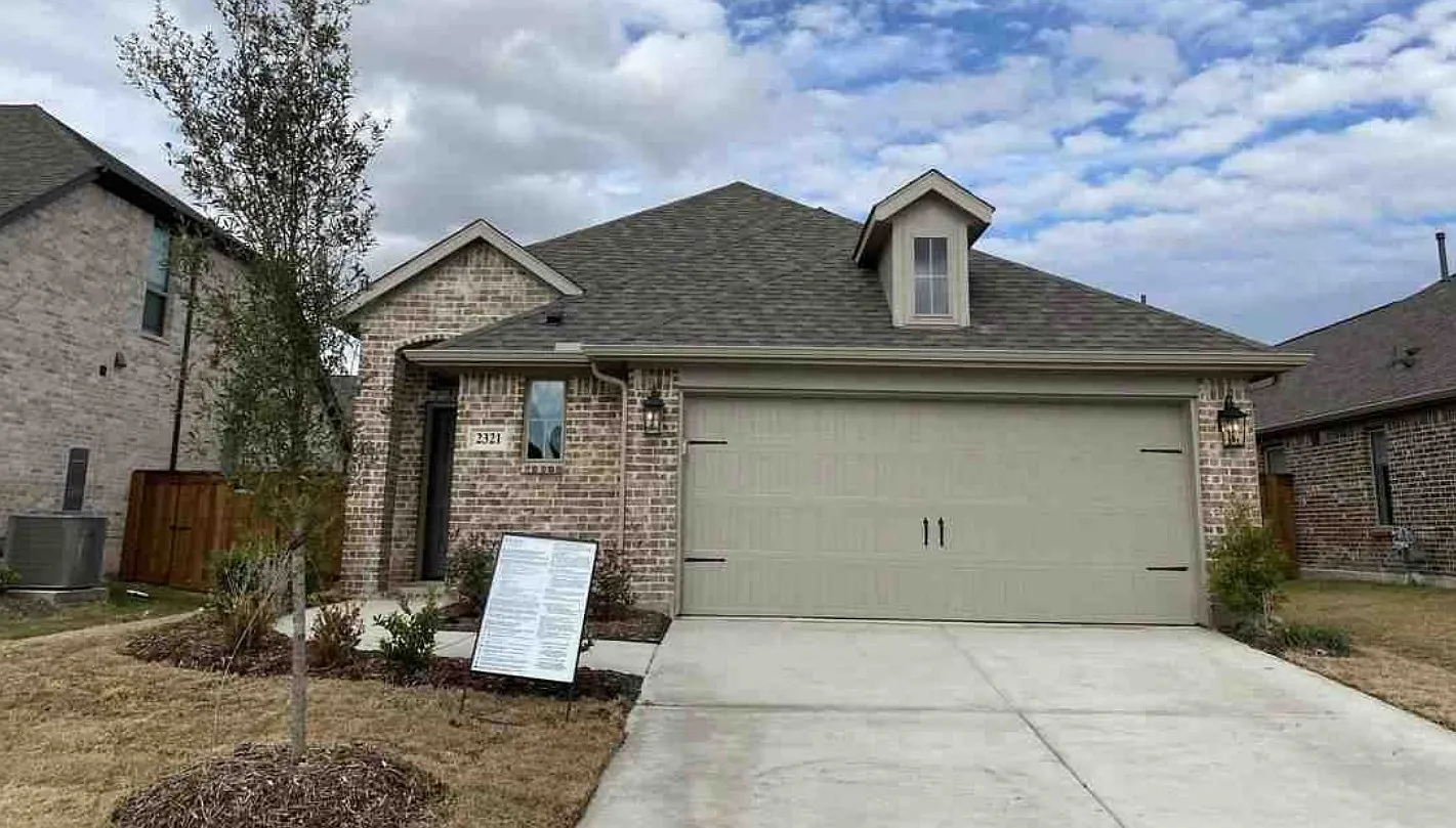 3 bed, 1710 sqft, $2,350 — Photo 1