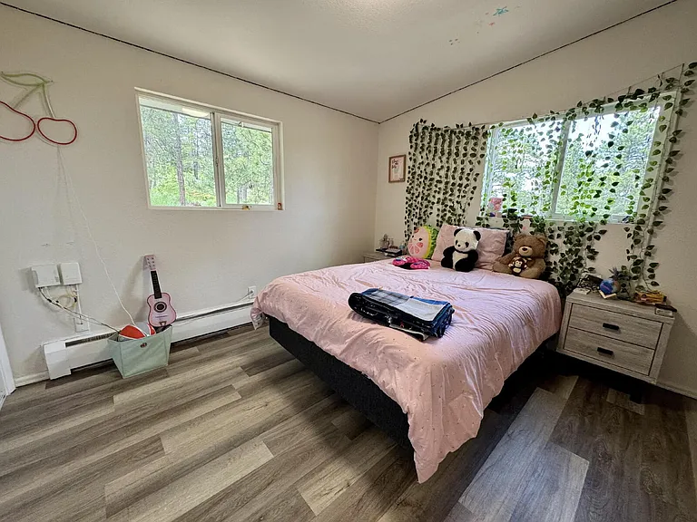11922 Hillcrest Rd — Photo 15