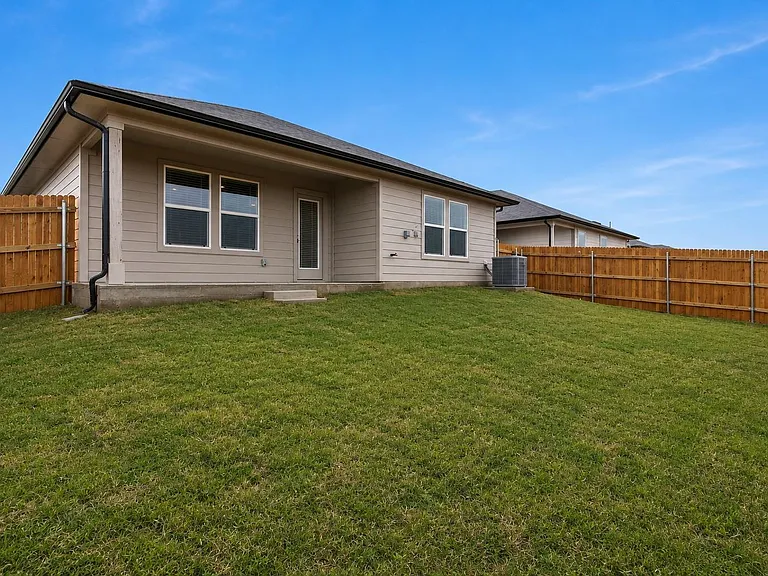 133 Whipporwill Ln — Photo 22