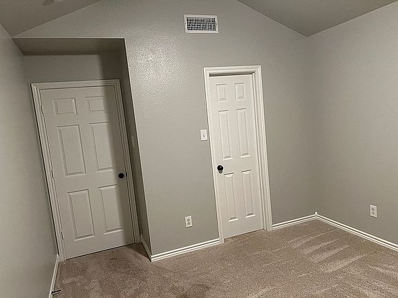 5th image of 3626 Longmorn Ln