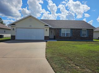 1815 Verdant Ave, Neosho, MO 64850