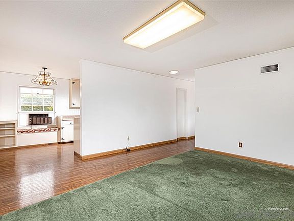 4th image of 6619-21 Seaman St