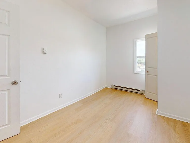 2550 Elyria Ave — Photo 83