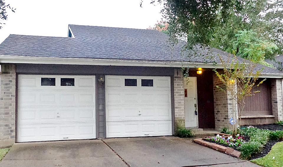 1st image of 2223 Highland Hills Dr