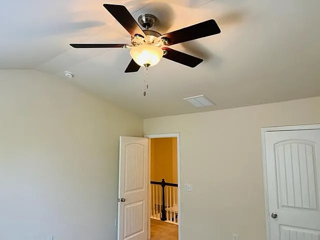 407 Chanson Dr — Photo 26