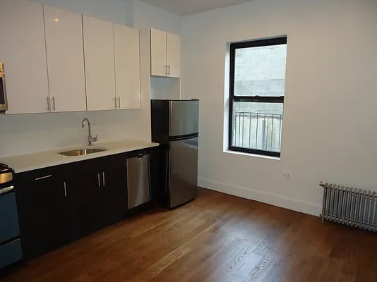 Rented by Bohemia Realty Group | media 48