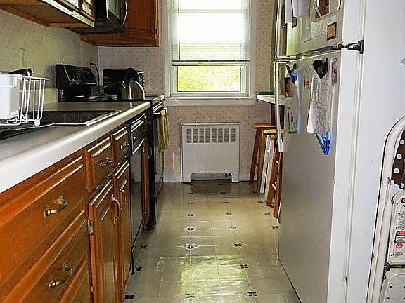 2nd image of 140 N Broadway APT M3