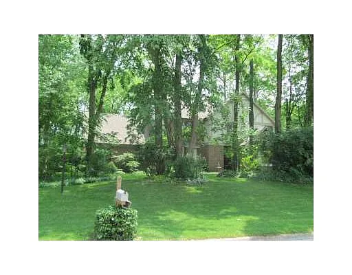 7076 Quaker Trace Ct photo 1