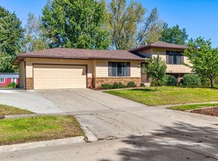 1423 NW 71st Pl, Ankeny, IA 50023