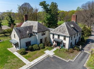 203 Store Hill Rd, Old Westbury, NY 11568