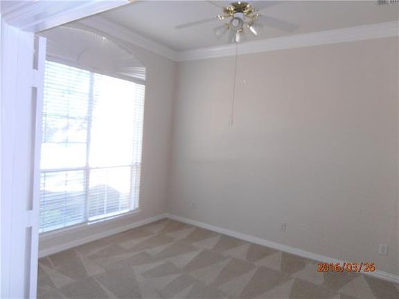 4th image of 126 Castlebury Ct