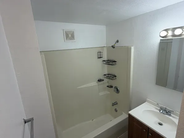 122 S Chehalis St #120, Montesano, WA 98563