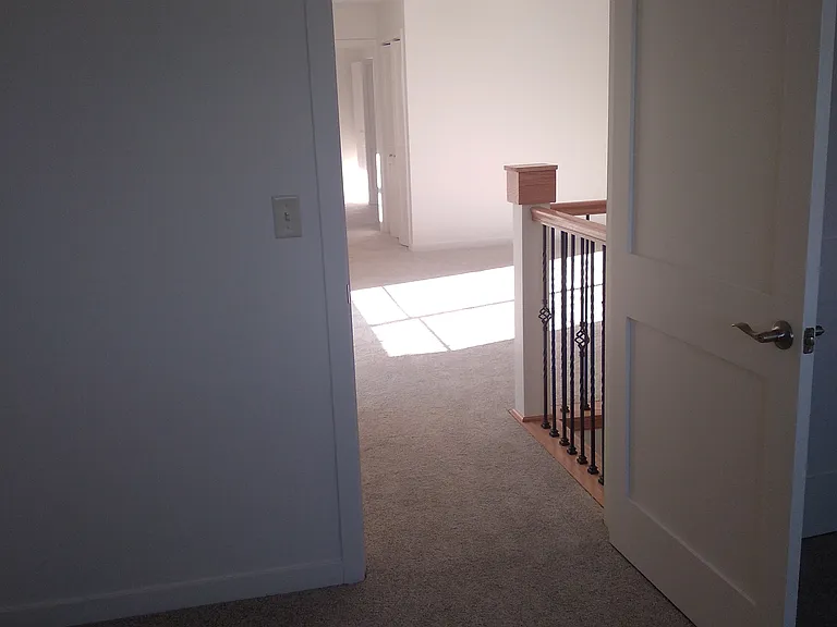 2752 Hidden Dr — Photo 16