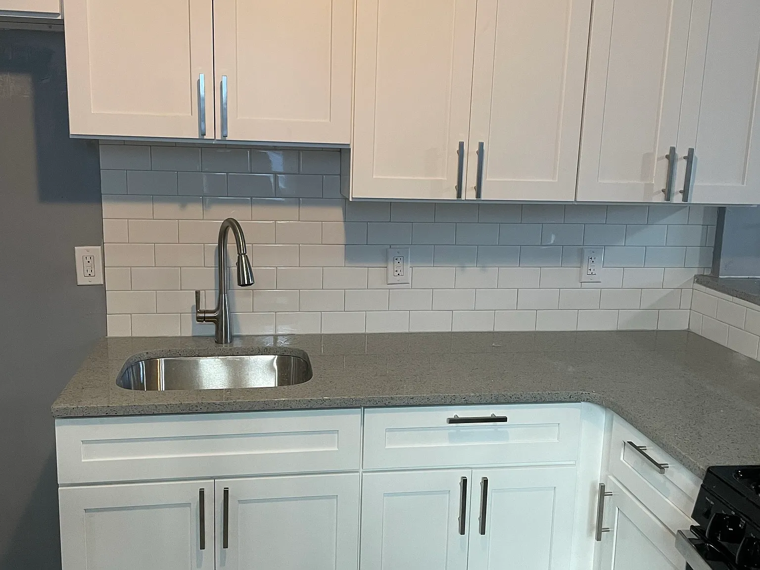 2 bed, 500 sqft, $1,200 — Photo 2