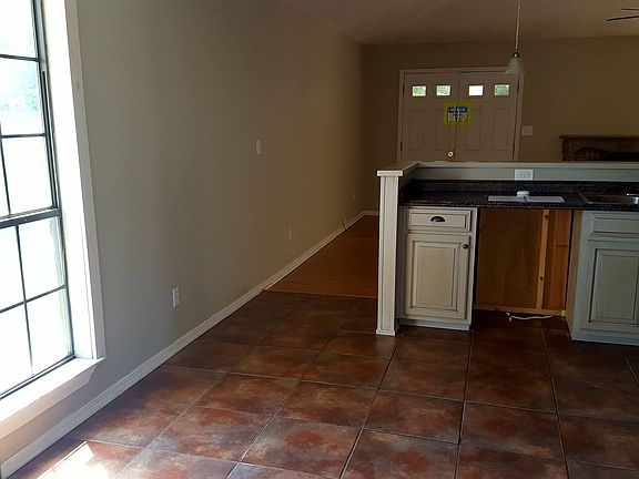 5th image of 4500 Shadow Wood Cir