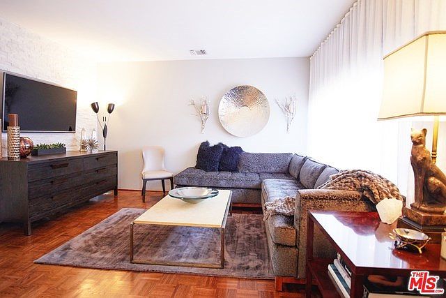 1st image of 837 N West Knoll Dr APT 318