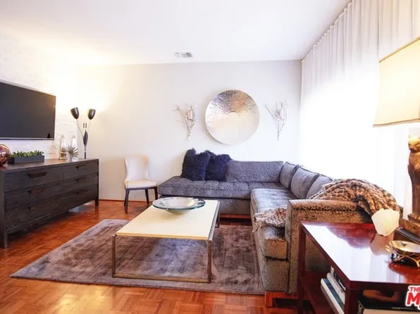 837 N West Knoll Dr APT 318, West Hollywood, CA 90069