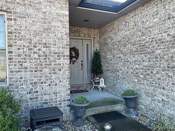 2nd image of 119-121 Summerfield Way