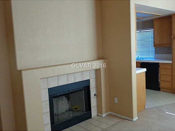 4th image of 321 Seine Way #1714