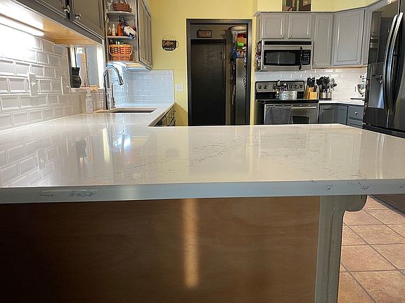 2nd image of 17201 S 72nd St