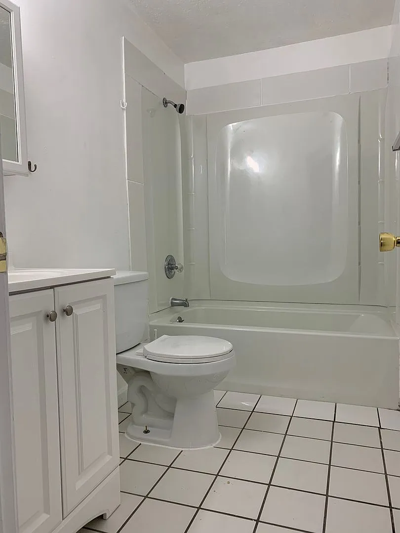 1 Vista Ln — Photo 2