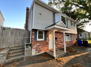 49 Ramsay St FLOOR 2, Riverside, RI 02915