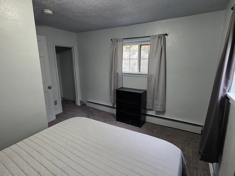 505 S 10th St #1/2 — Photo 12