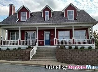 1631 Summit Hl, Eagan, MN 55122