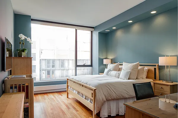 Sold by Stribling | media 10