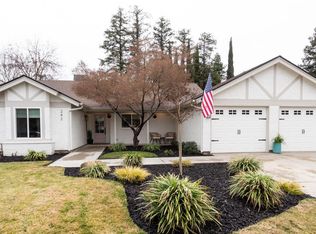 242 Fallbrook Cir, Reedley, CA 93654