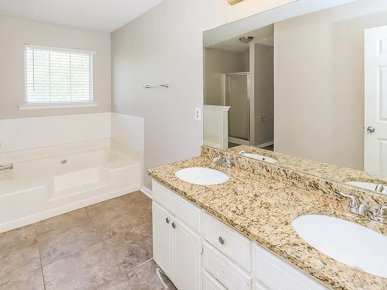 843 Shoals Ct — Photo 12