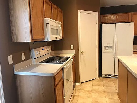 KItchen w/island