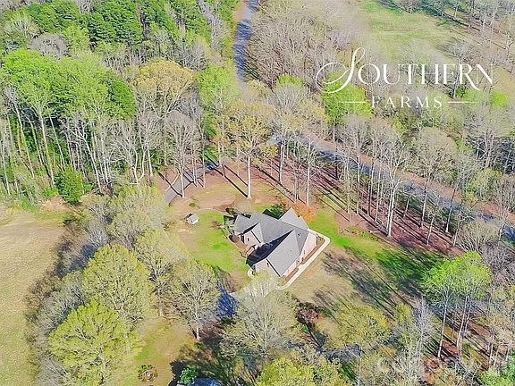 2nd image of 210 Southern Farm Rd