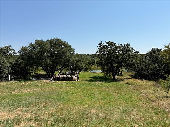 4th image of 221 County Road 600