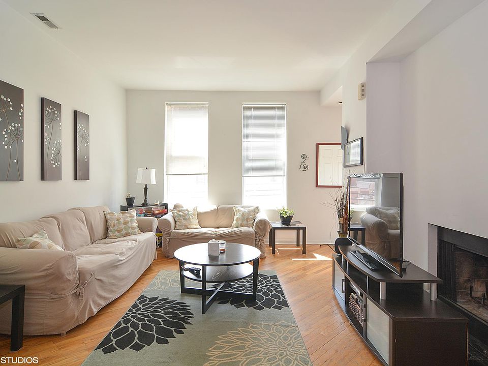 1st image of 2518 N Ashland Ave APT 2R