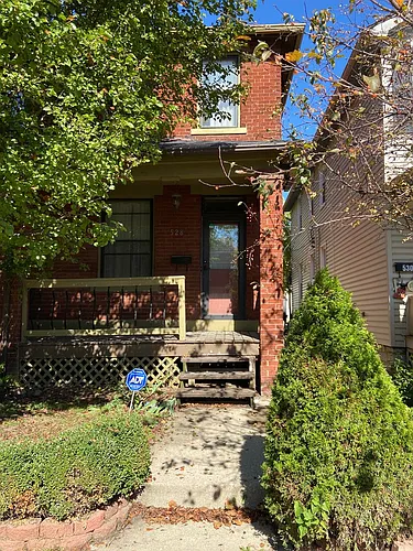 2 Bedroom 1 Bathroom in German Village Photo 1